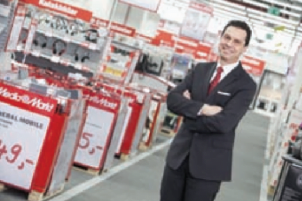 media markt 21 ton e atik topladi