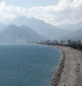 "Akdeniz Odaklı"